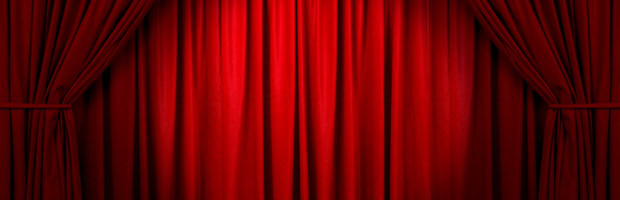 Red_drapes_1